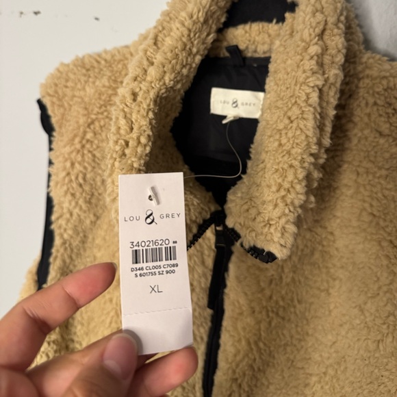 Lou & Grey Tan and Black Teddy vest - Picture 3 of 4